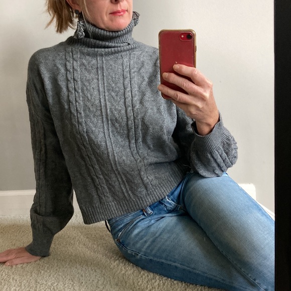 Grey Cable Knit Cropped Turtleneck Sweater - Picture 9 of 9
